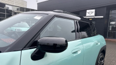 MINI Aceman 135kW E Classic 43kWh 5dr Auto Electric Hatchback